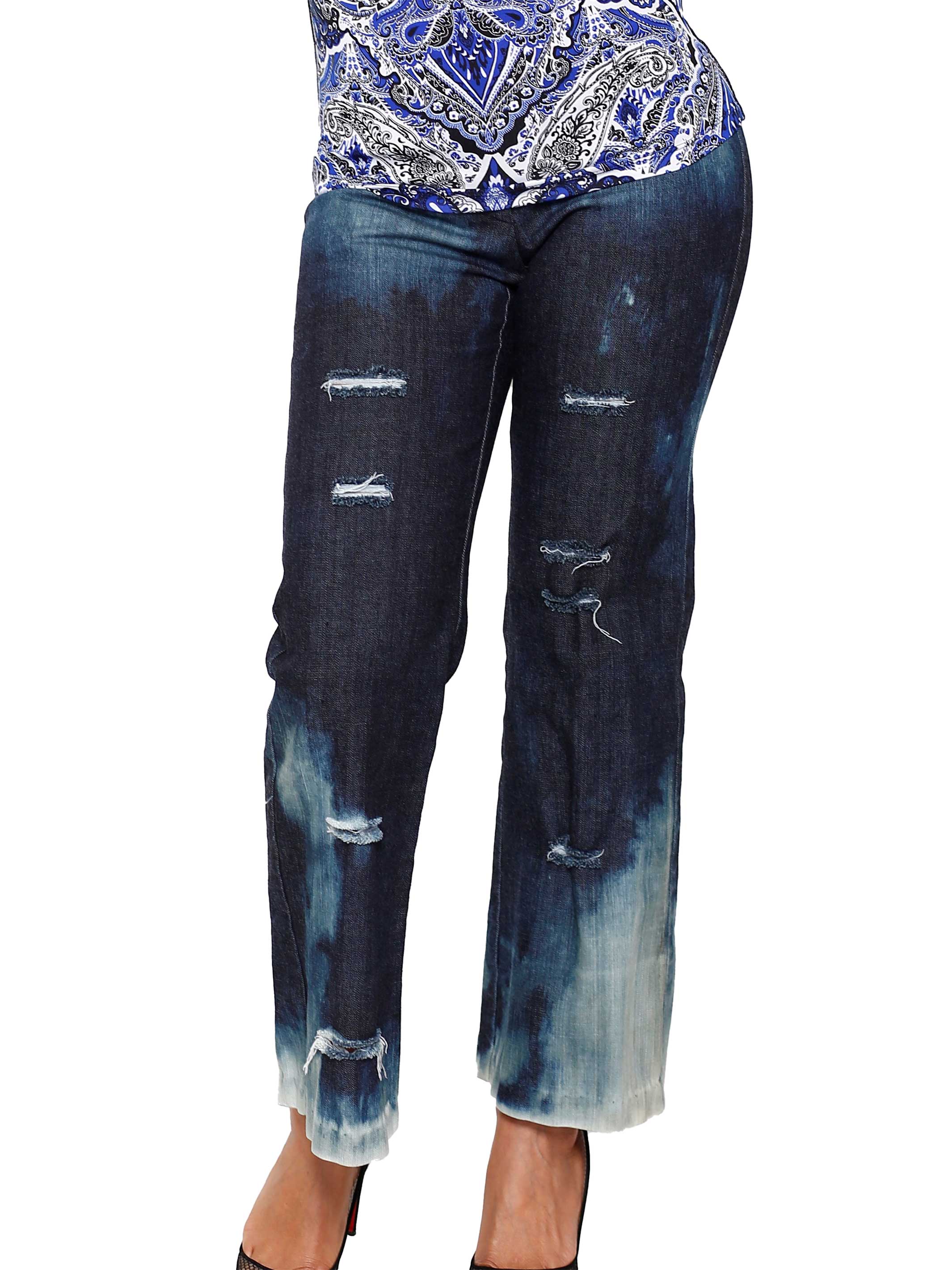 Distressed Denim Relax Jean